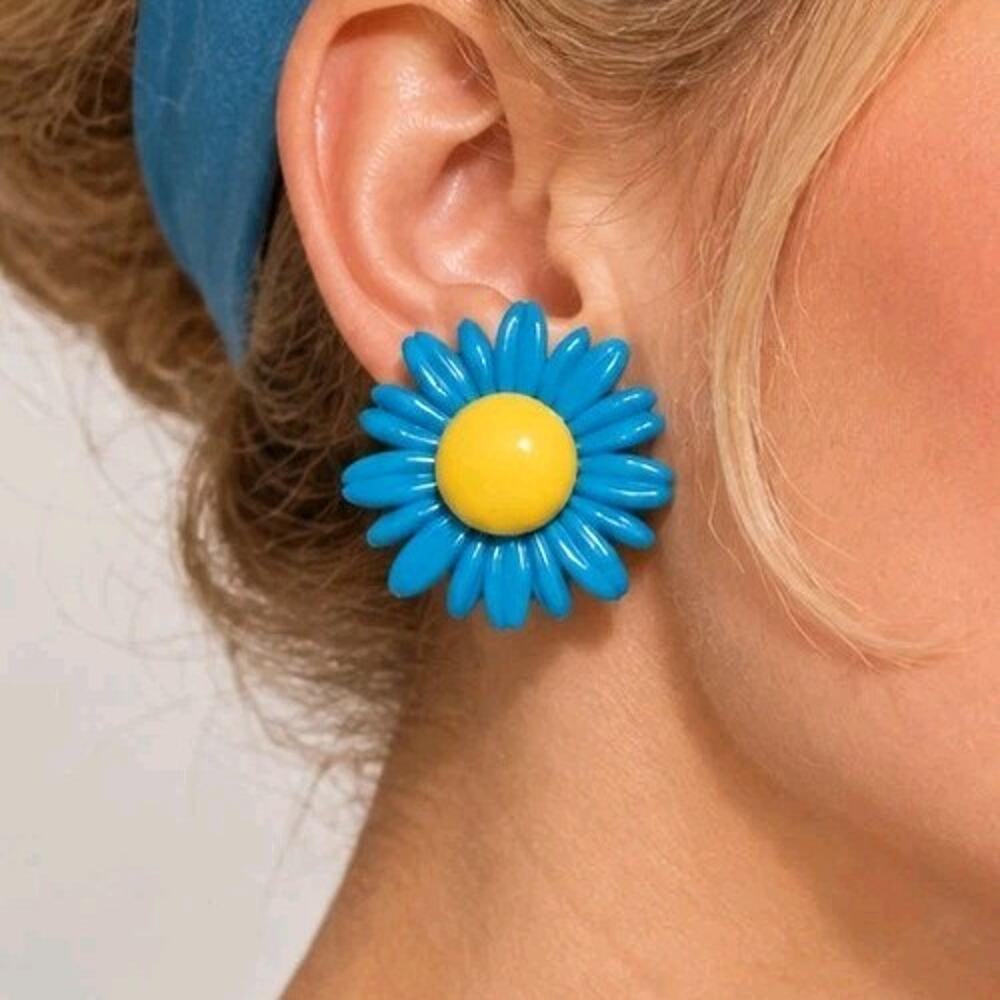 Vintage 1960s Mod Blue Yellow Daisy Flower Acrylic Clip On Earrings Groovy Retro